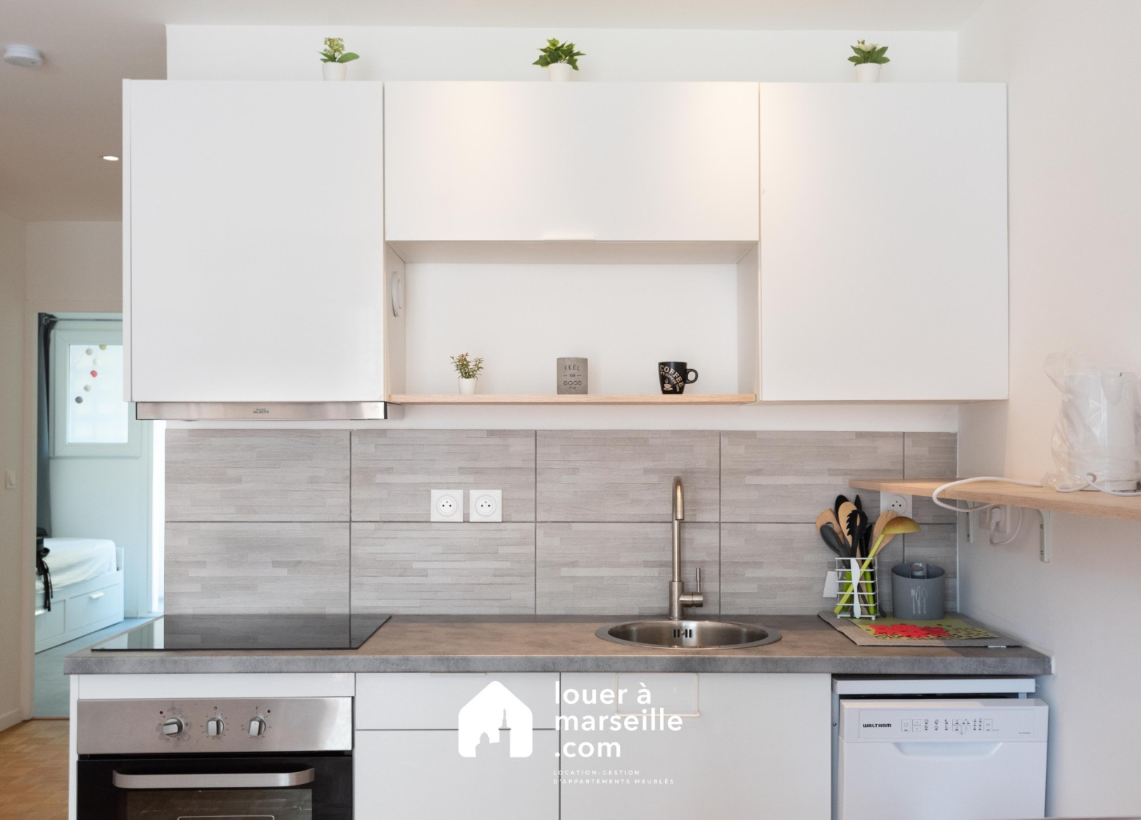 
                                                Location
                                                 Pharo Catalans