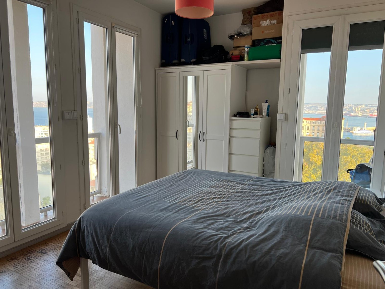 
                                                Location
                                                 PHARO SUNSEA