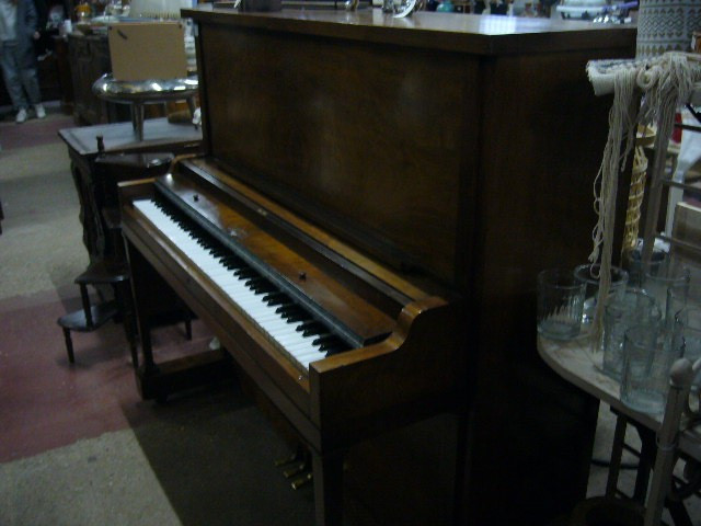 
                                                Instrument de musique
                                                 Piano, promotion