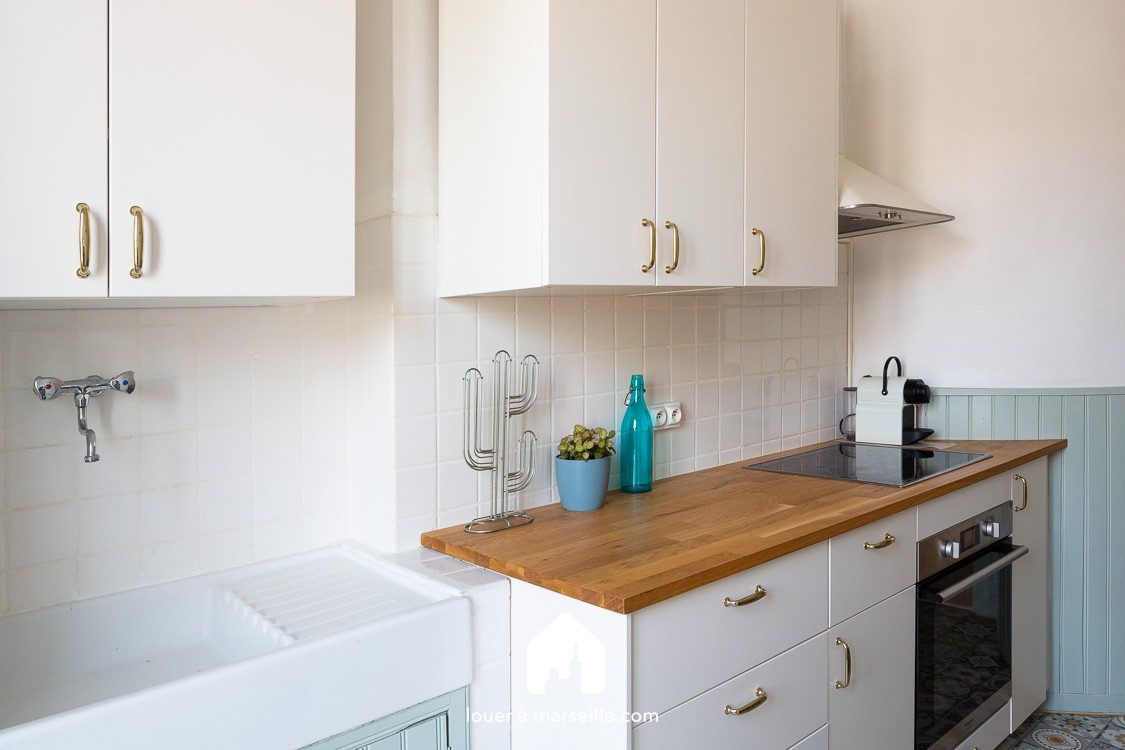 
                                                Location
                                                 Place Castellane