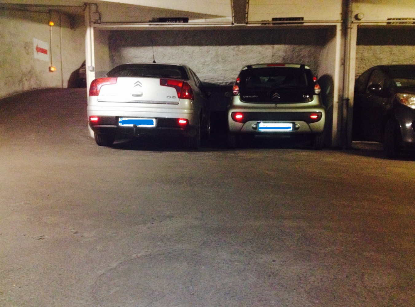 
                                                Location
                                                 Place de parking 10 m²