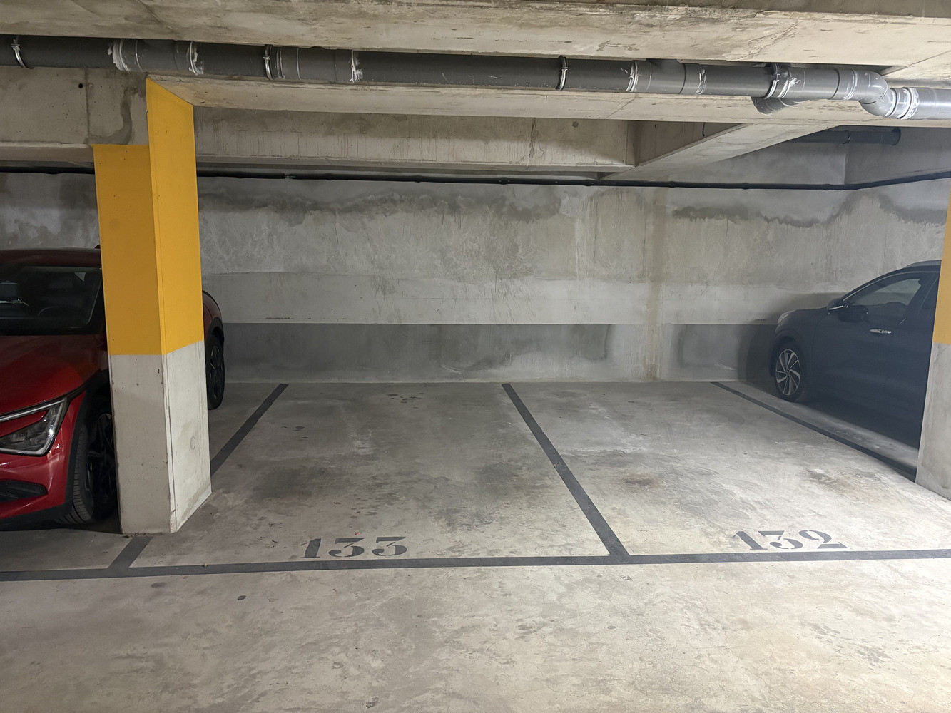 
                                                Location
                                                 Place de parking 12 m²