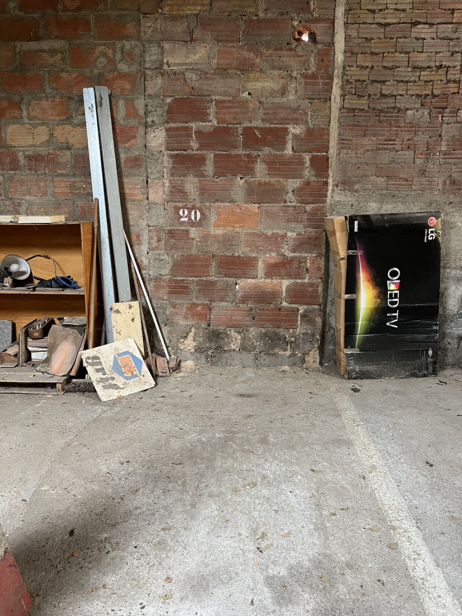 
                                                Location
                                                 Place de parking moto