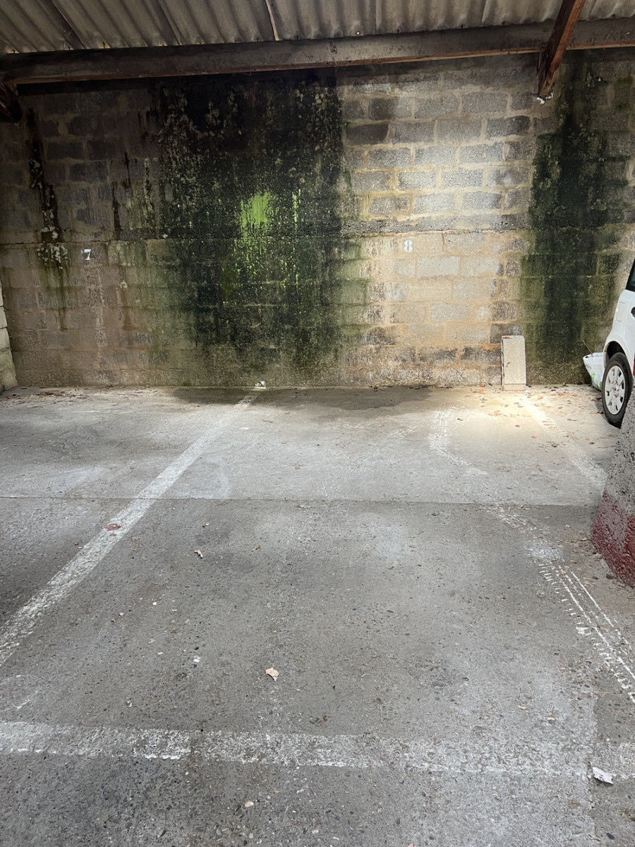 
                                                Location
                                                 Place de parking Véhicule Léger