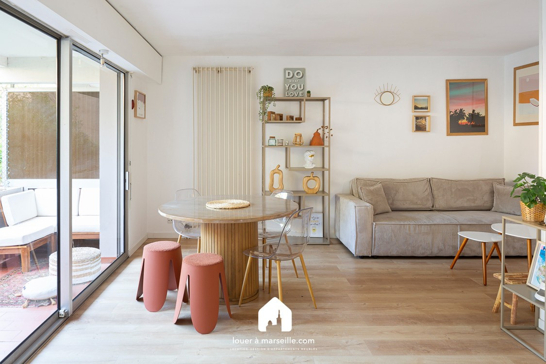 
                                                Location
                                                 Plage de David