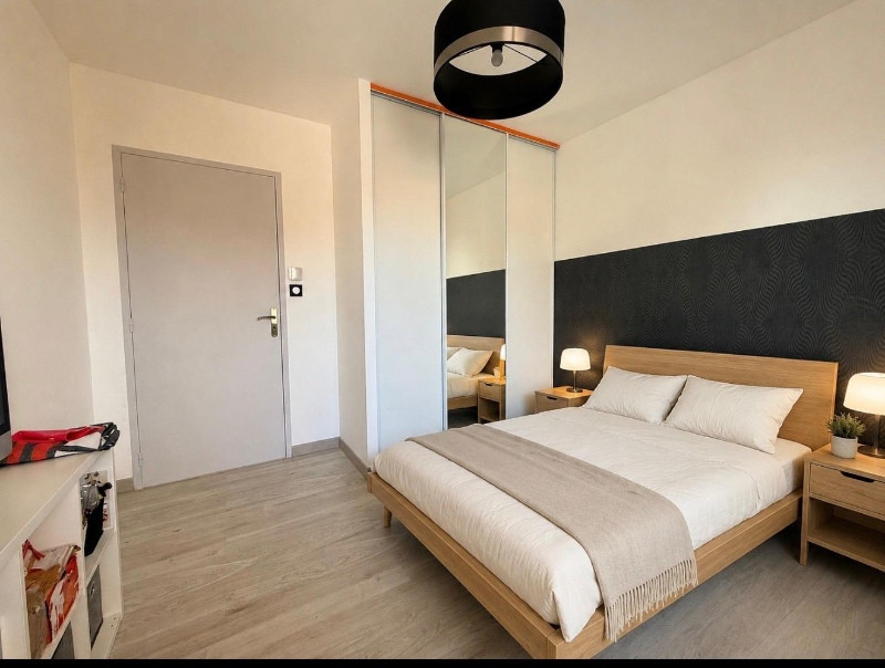 
                                                Vente
                                                 Plain-pied 130m2 - 4 chambres - Piscine chauffée - Terrain 1 687 m²