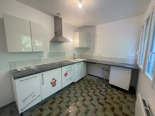 
                                                Location
                                                 PLAIN PIED 3 CHAMBRES