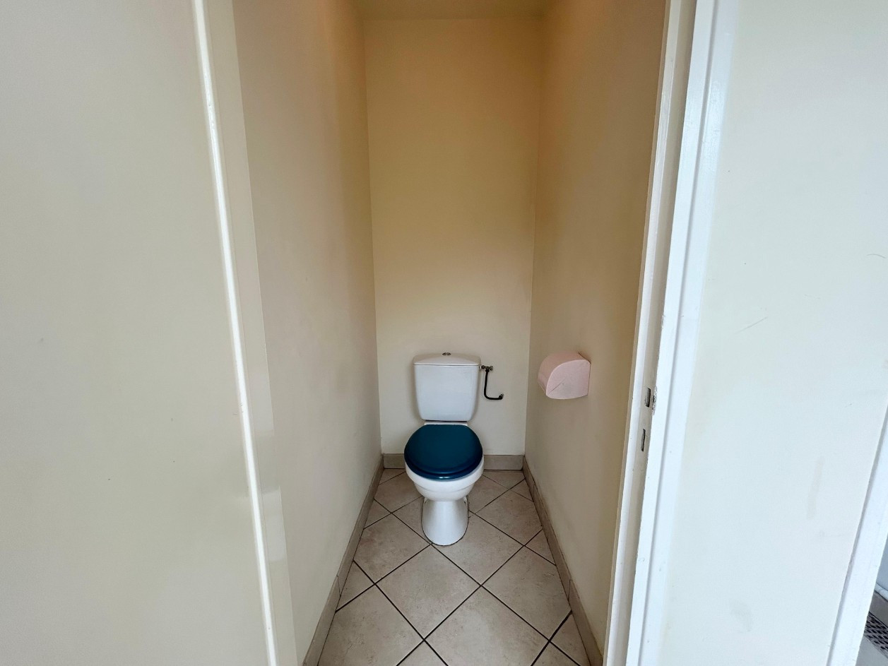 
                                                Location
                                                 plain-pied 3 chambres jardin garage