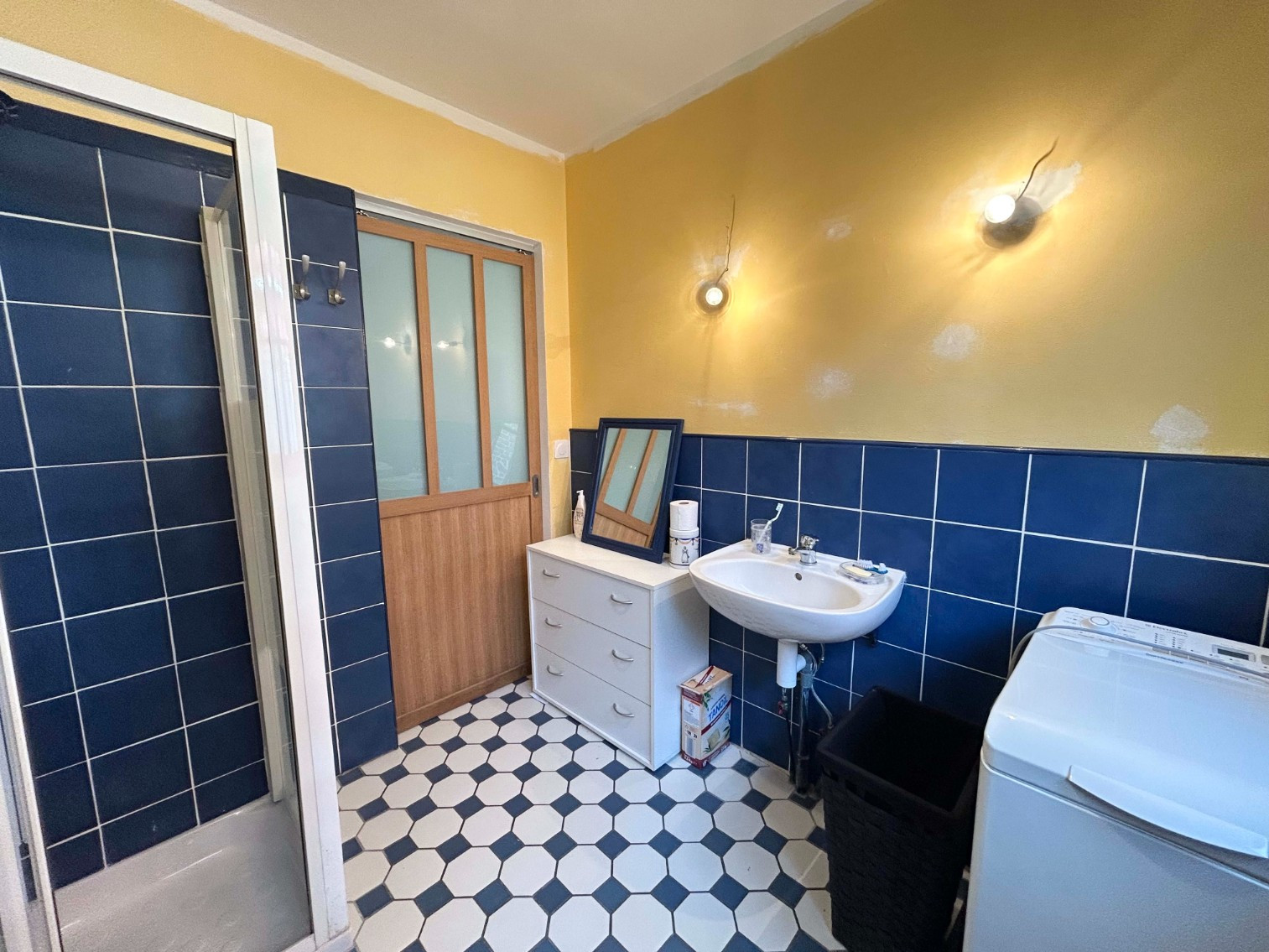 
                                                Vente
                                                 Plain pied avec extérieur 3 pièces