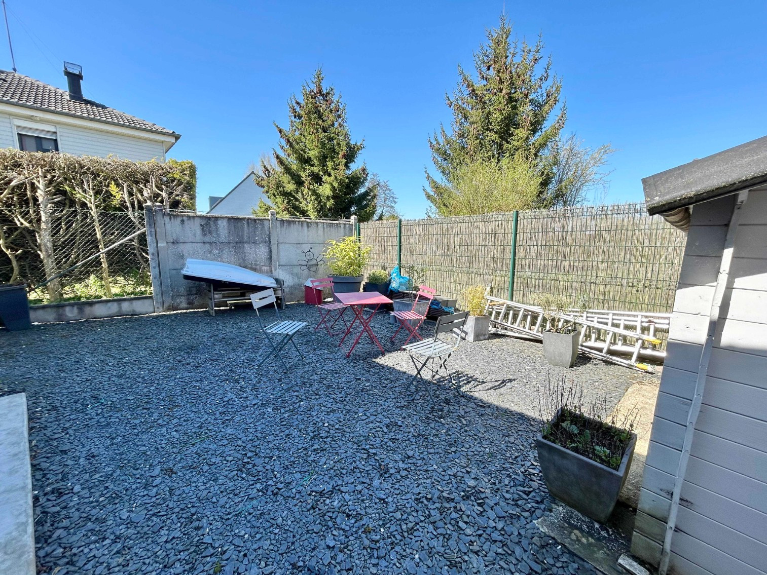 
                                                Vente
                                                 Plain Pied garage jardin 4 chambres