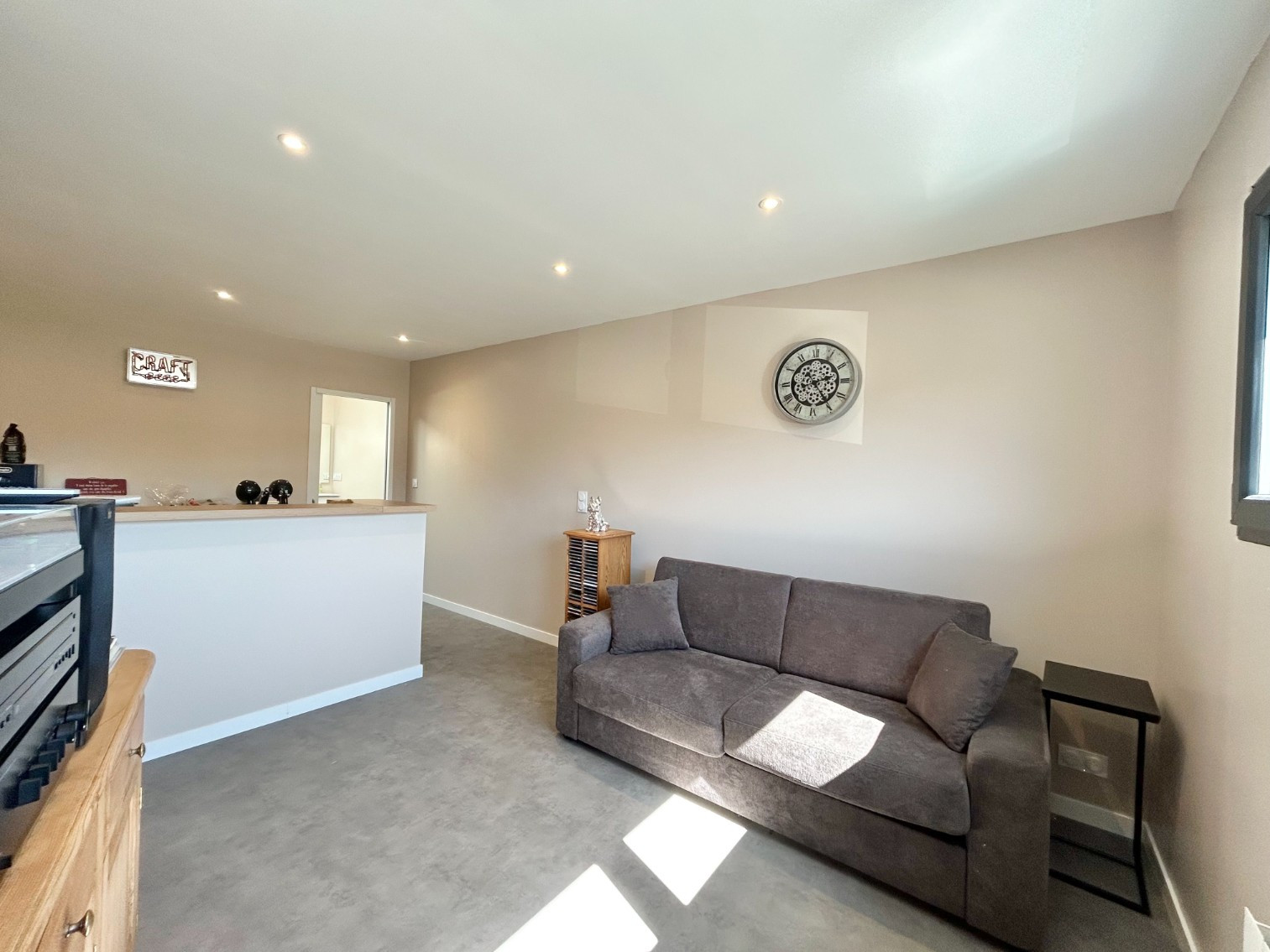 
                                                Vente
                                                 Plain Pied garage jardin 4 chambres
