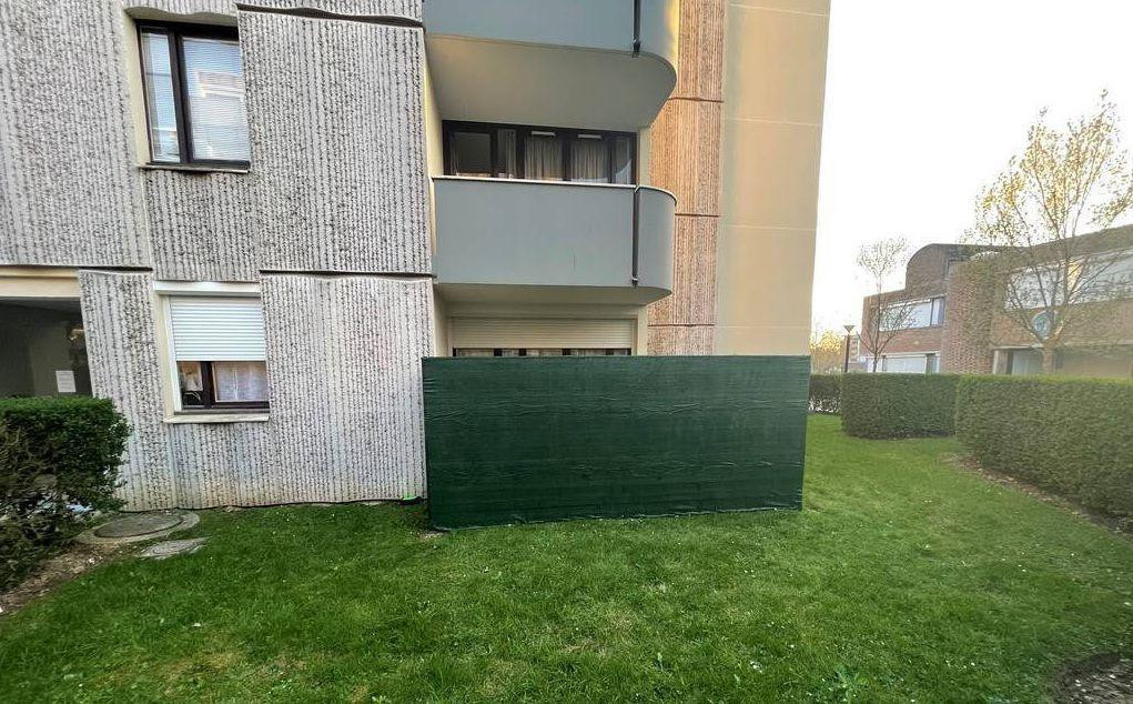 
                                                Location
                                                 Plein centre d'Elancourt, résidence calme