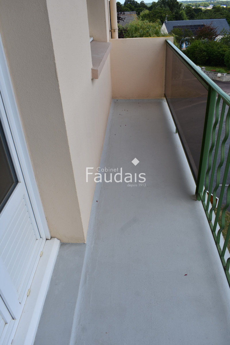 
                                                Location
                                                 PONT-HEBERT