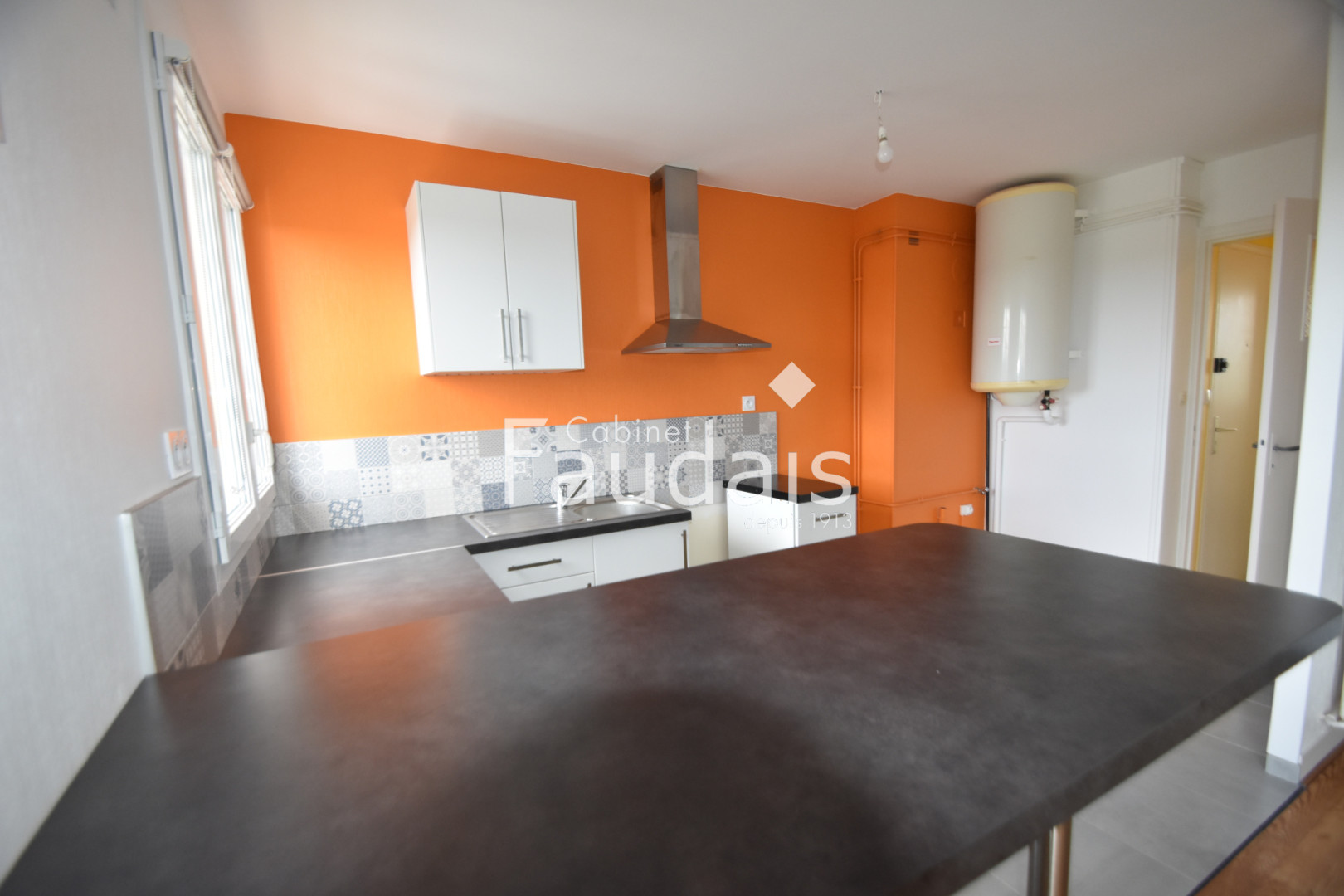 
                                                Location
                                                 PONT-HEBERT