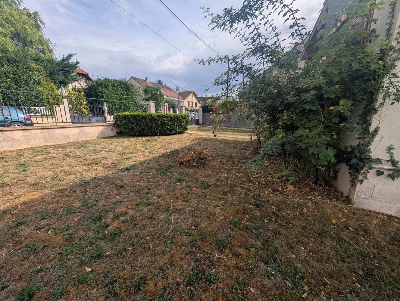 
                                                Vente
                                                 Pontault-Combault secteur Gare opportunité