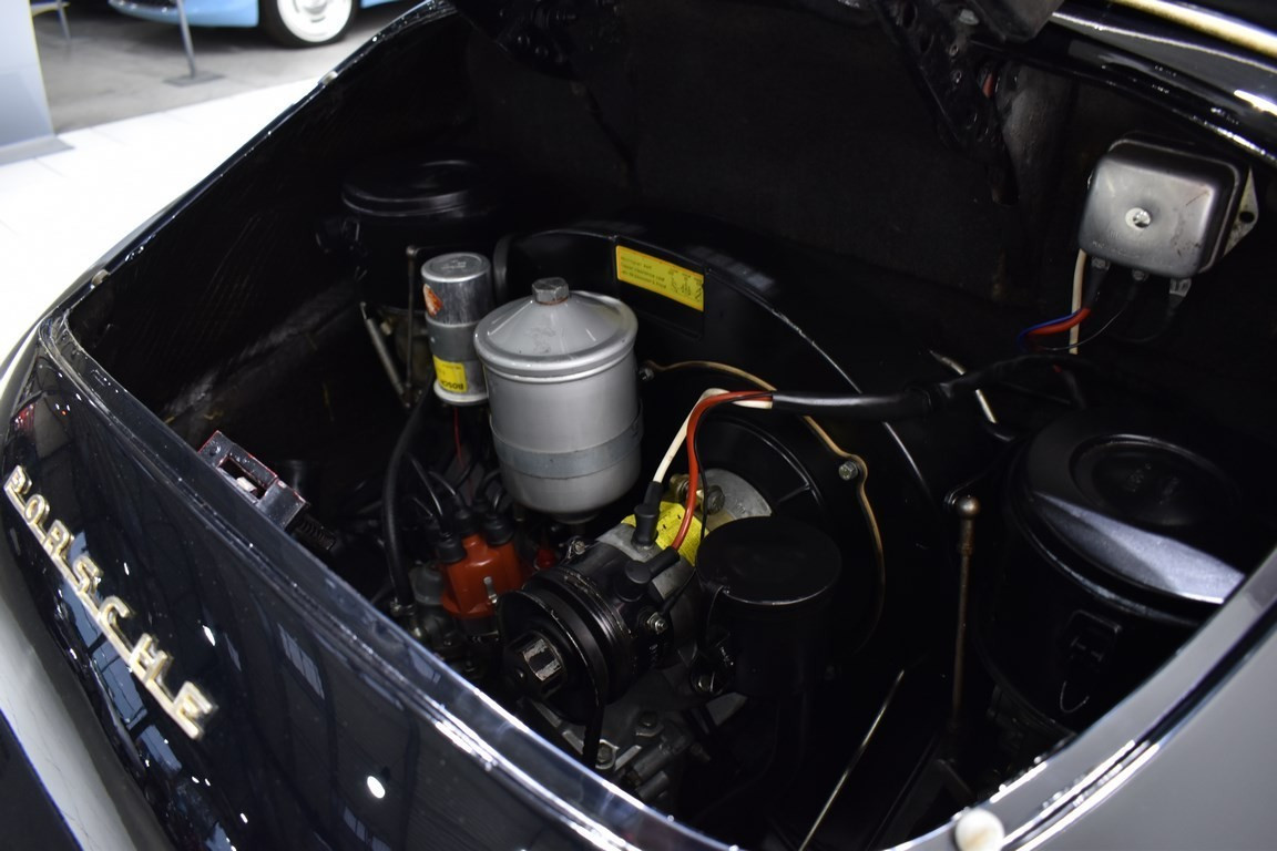 
                                                Voiture
                                                 PORSCHE 356 B T5 Cabriolet