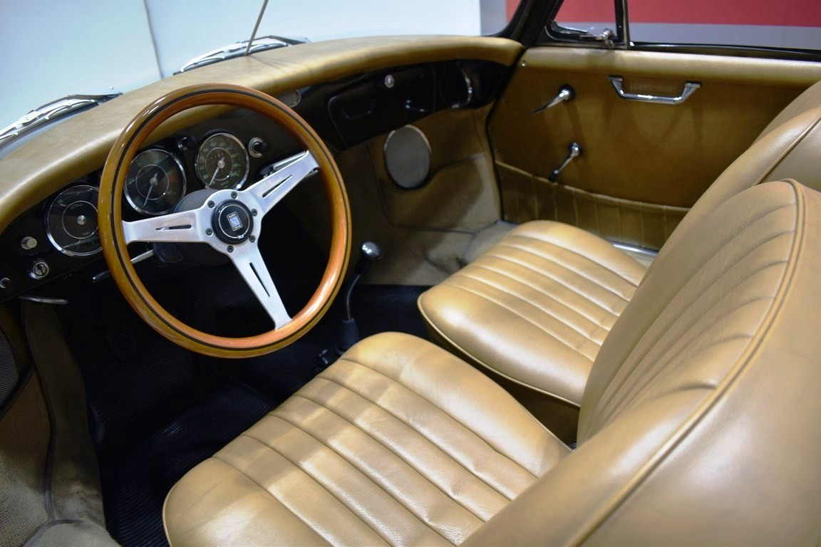 
                                                Voiture
                                                 PORSCHE 356 B T5 Cabriolet