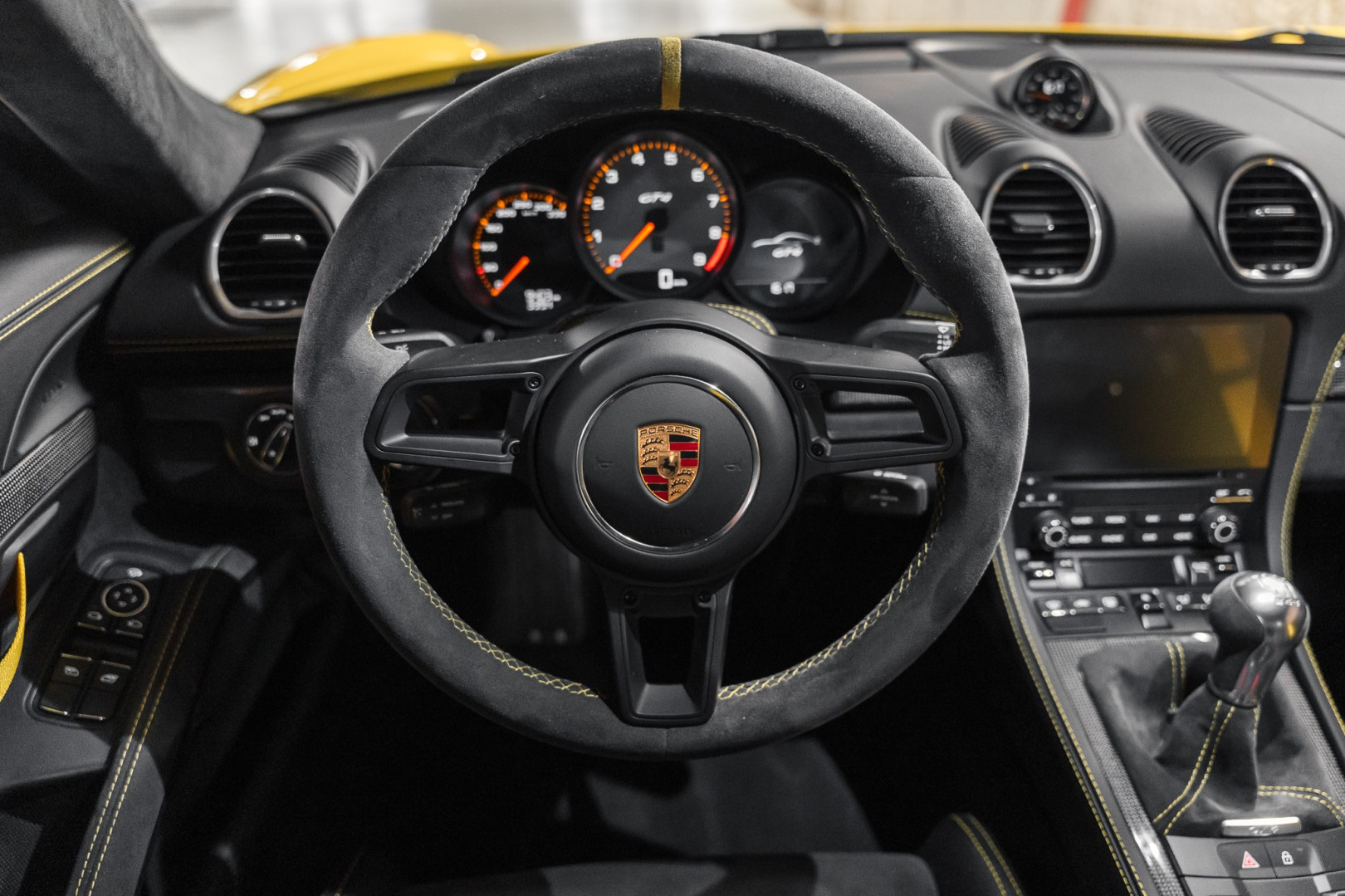 
                                                Voiture
                                                 Porsche 718 Cayman