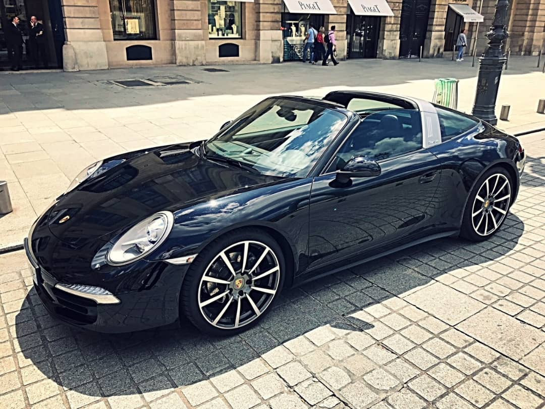 
                                                Voiture
                                                 PORSCHE 911