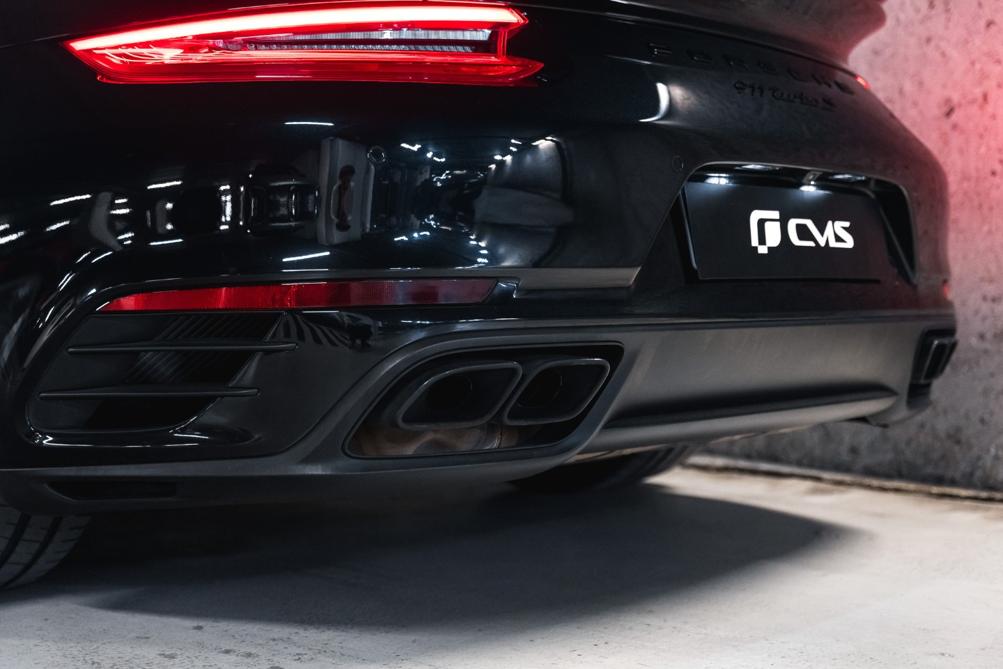 
                                                Voiture
                                                 Porsche 911 (991.2) Turbo S 3.8 580