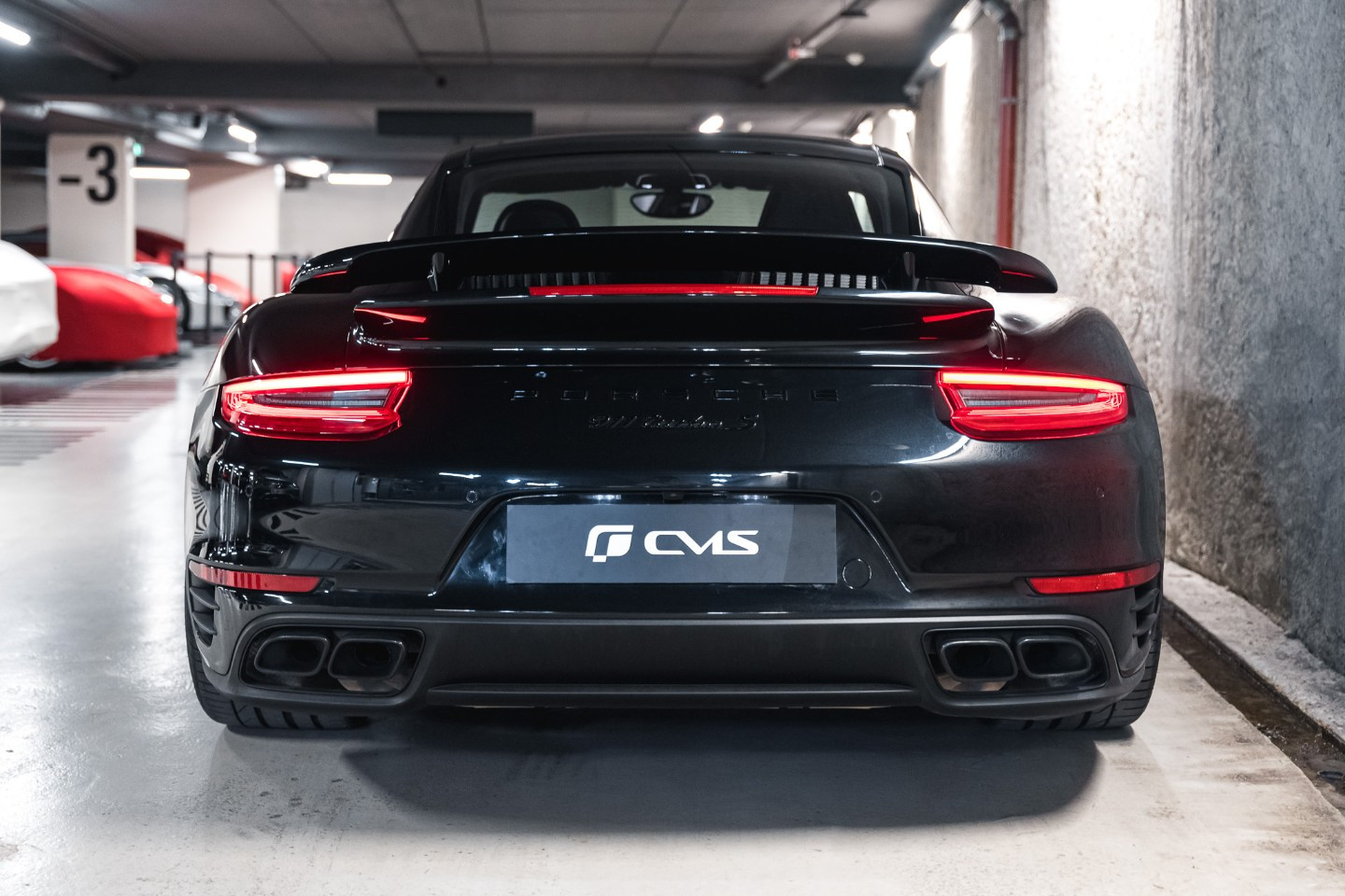 
                                                Voiture
                                                 Porsche 911 (991.2) Turbo S 3.8 580