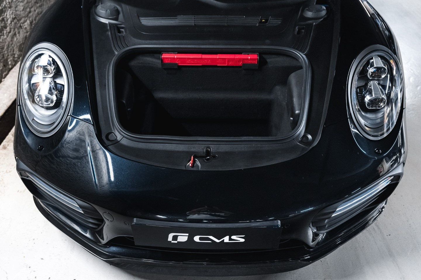 
                                                Voiture
                                                 Porsche 911 (991.2) Turbo S 3.8 580