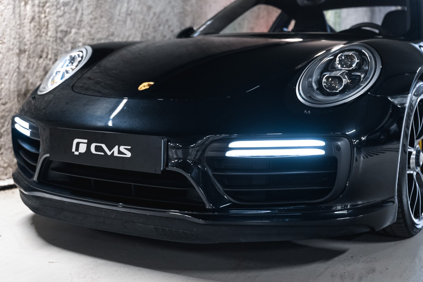 
                                                Voiture
                                                 Porsche 911 (991.2) Turbo S 3.8 580