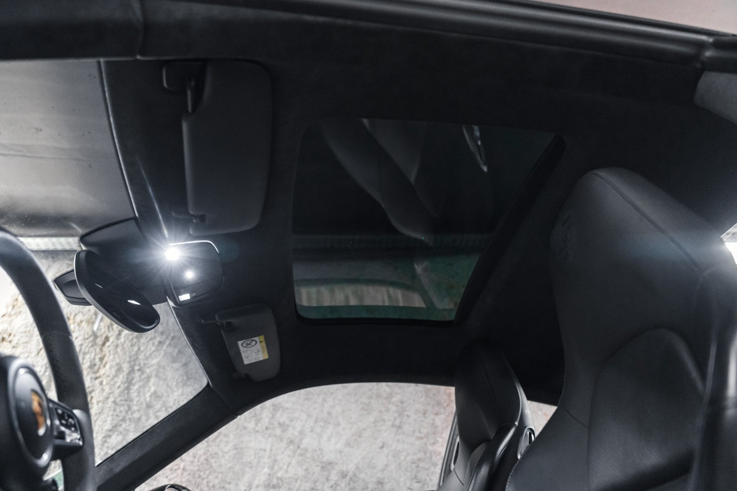 
                                                Voiture
                                                 Porsche 911 (991.2) Turbo S 3.8 580