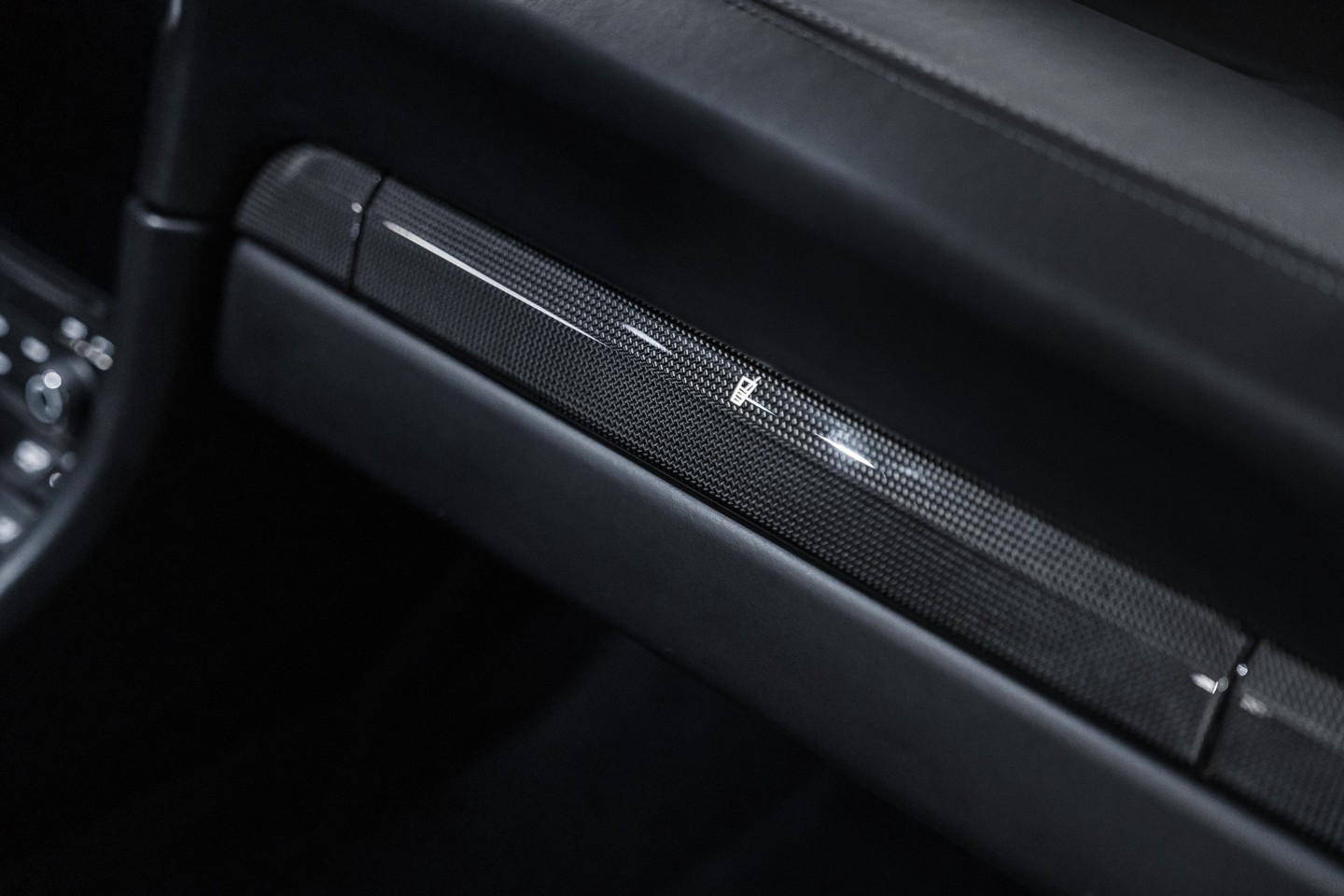 
                                                Voiture
                                                 Porsche 911 (991.2) Turbo S 3.8 580