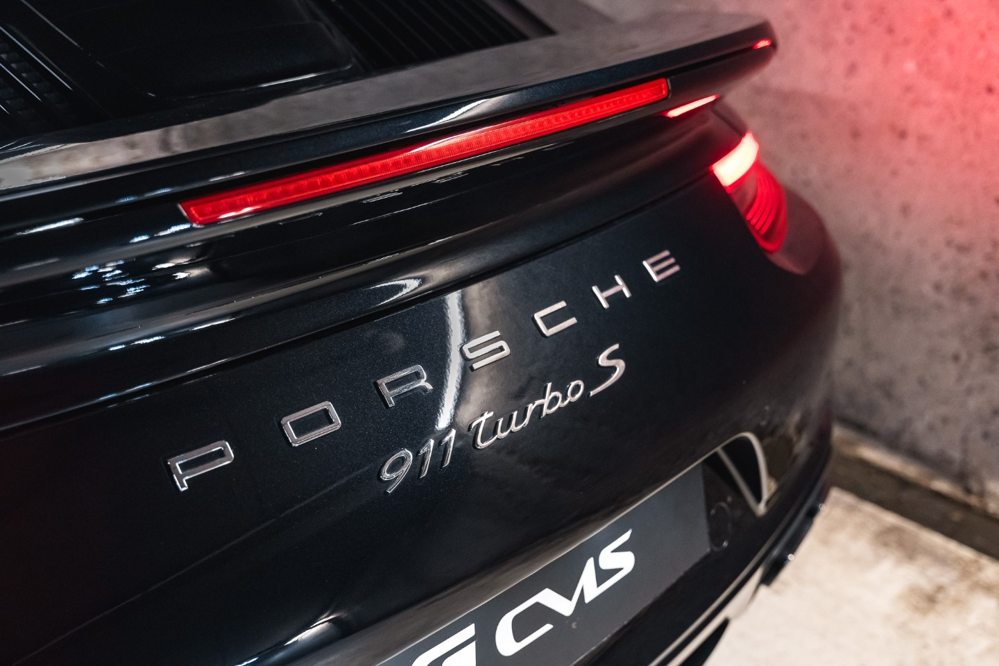
                                                Voiture
                                                 Porsche 911 (991.2) Turbo S 3.8 580