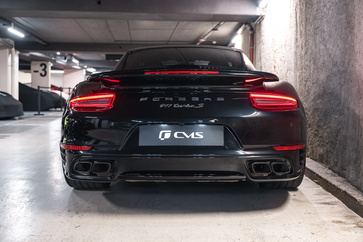 
                                                Voiture
                                                 Porsche 911 (991.2) Turbo S 3.8 580