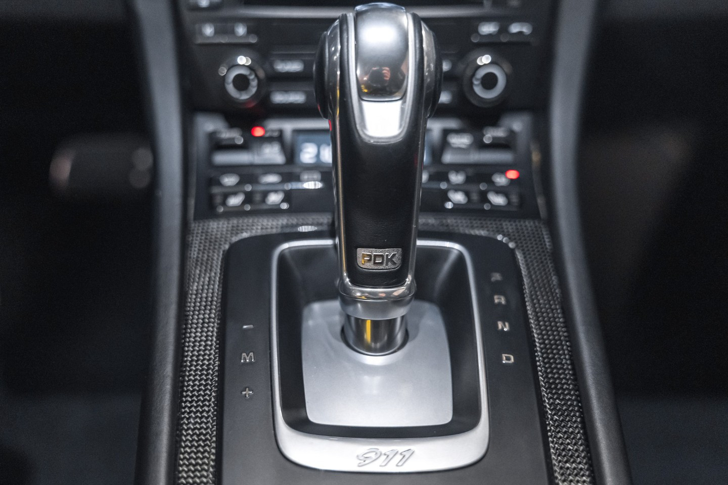 
                                                Voiture
                                                 Porsche 911 (991.2) Turbo S 3.8 580