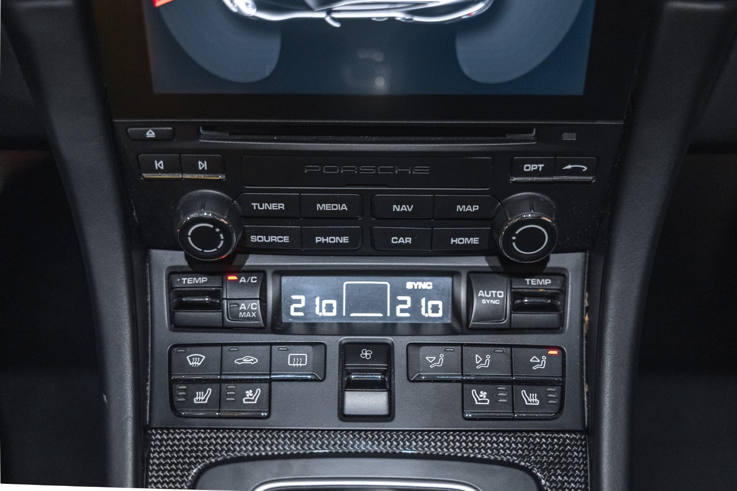 
                                                Voiture
                                                 Porsche 911 (991.2) Turbo S 3.8 580