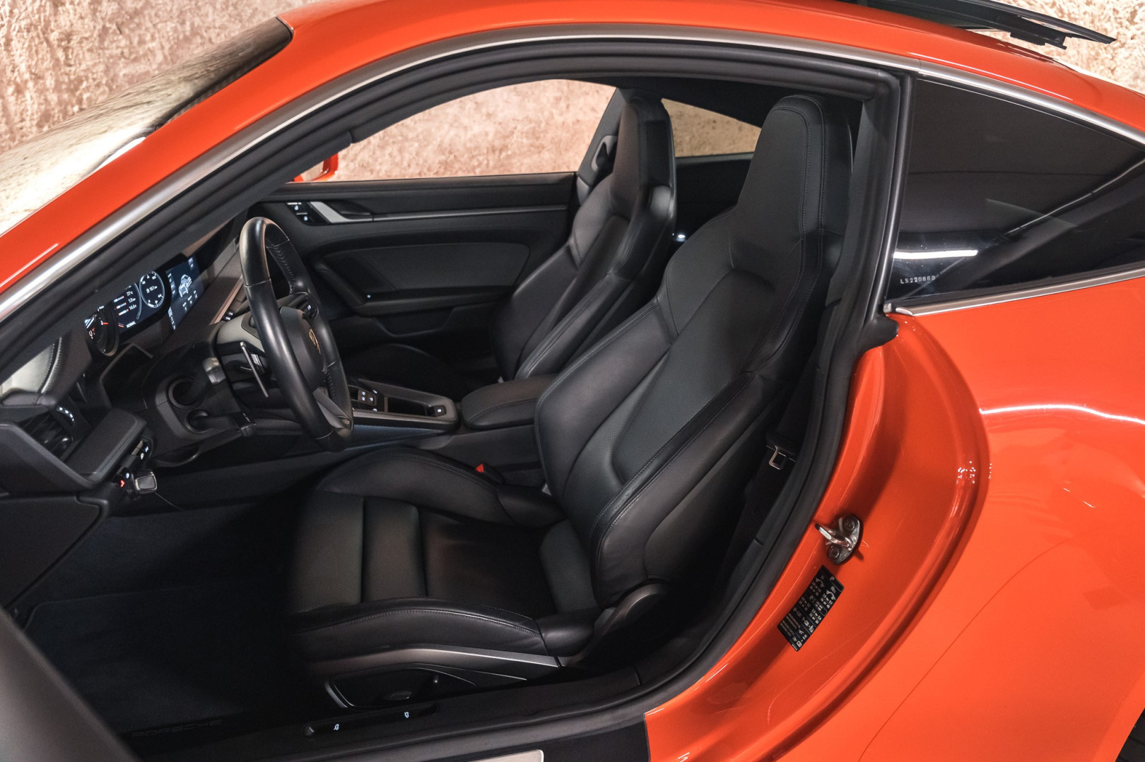 
                                                Voiture
                                                 Porsche 911 (992.1) Carrera S 3.0 450 PDK