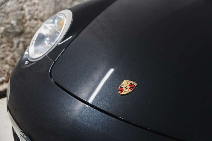 
                                                Voiture
                                                 Porsche 911 (997.2) Carrera 4