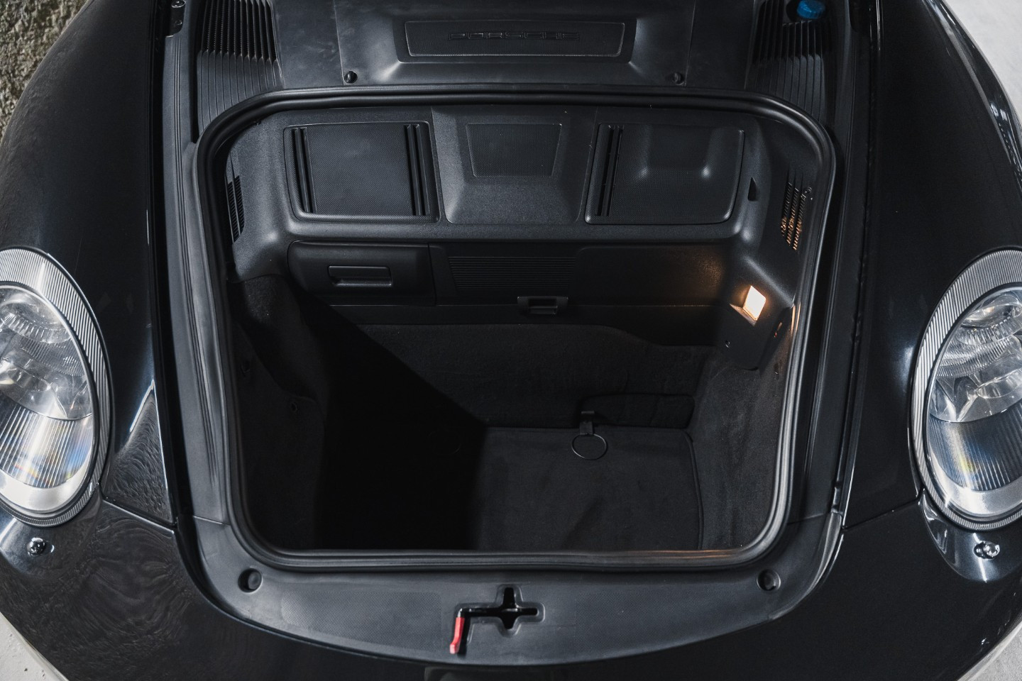 
                                                Voiture
                                                 Porsche 911 (997.2) Carrera 4