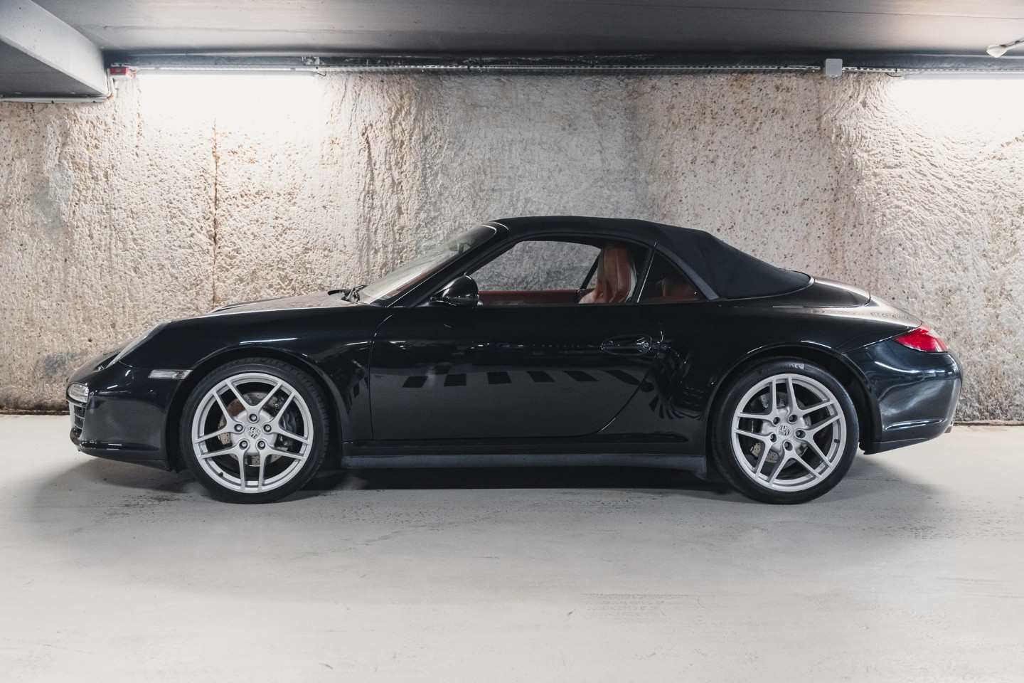 
                                                Voiture
                                                 Porsche 911 (997.2) Carrera 4