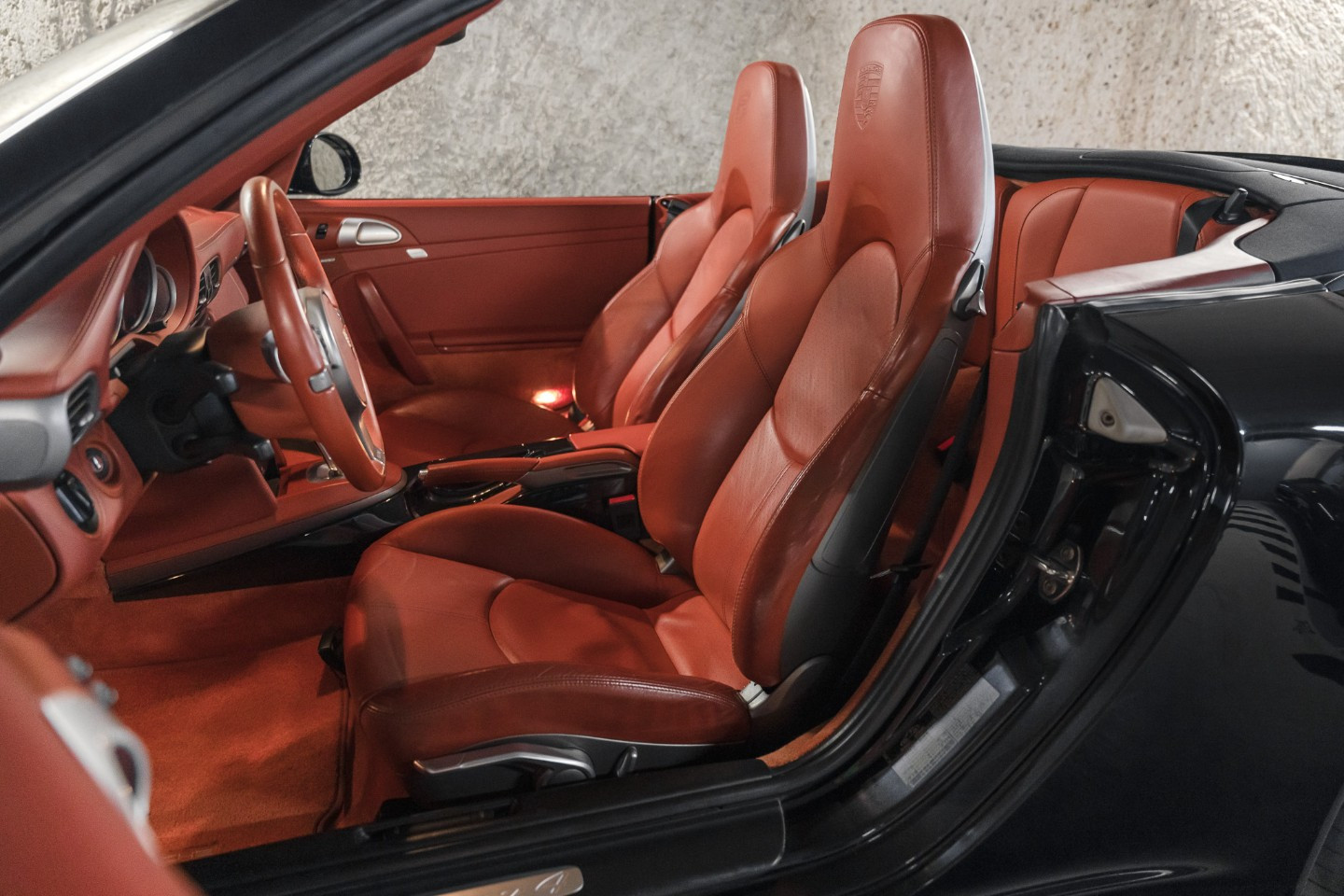
                                                Voiture
                                                 Porsche 911 (997.2) Carrera 4