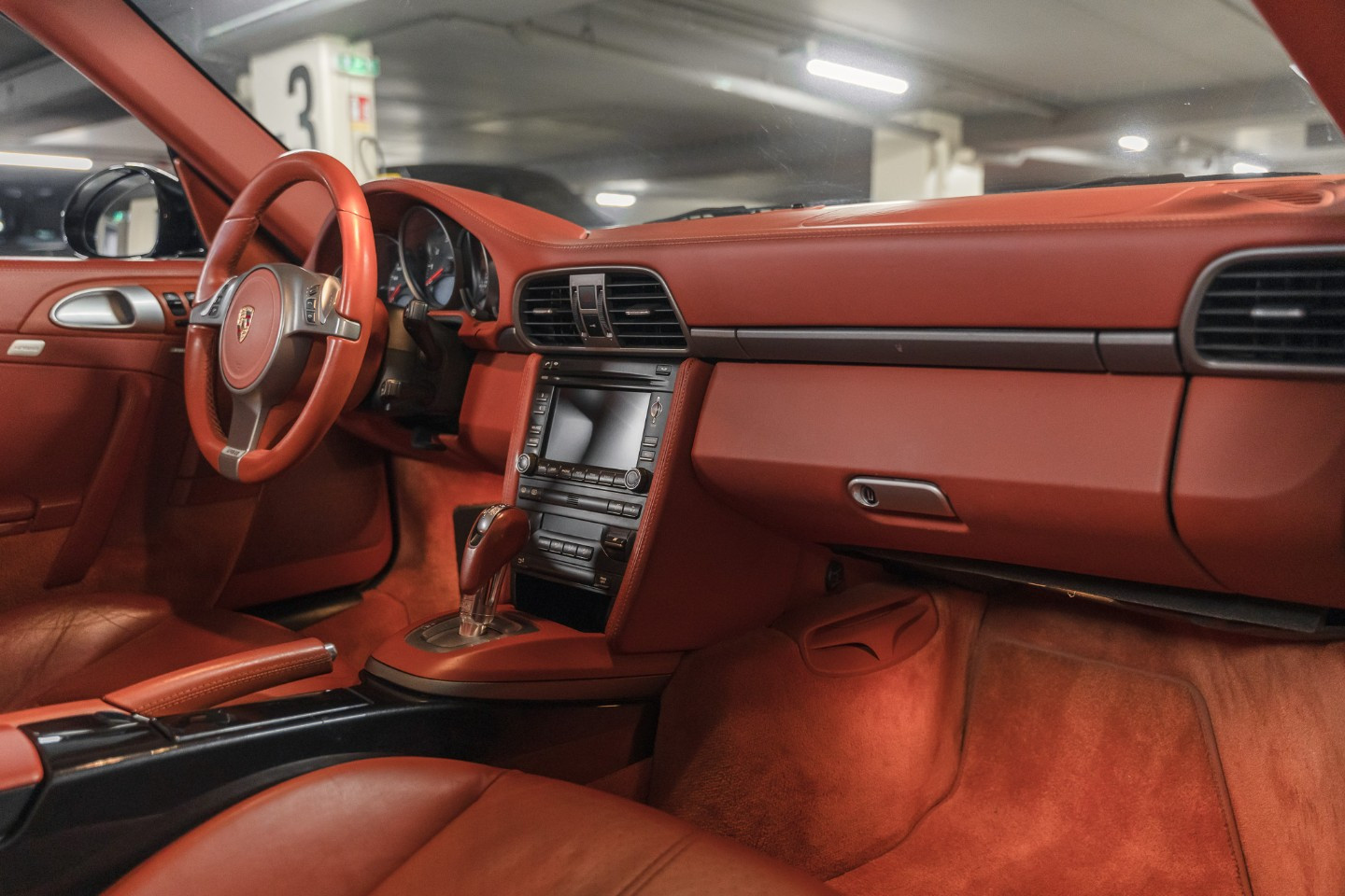 
                                                Voiture
                                                 Porsche 911 (997.2) Carrera 4