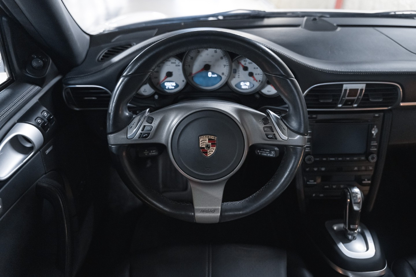 
                                                Voiture
                                                 Porsche 911 (997.2) Carrera 4S