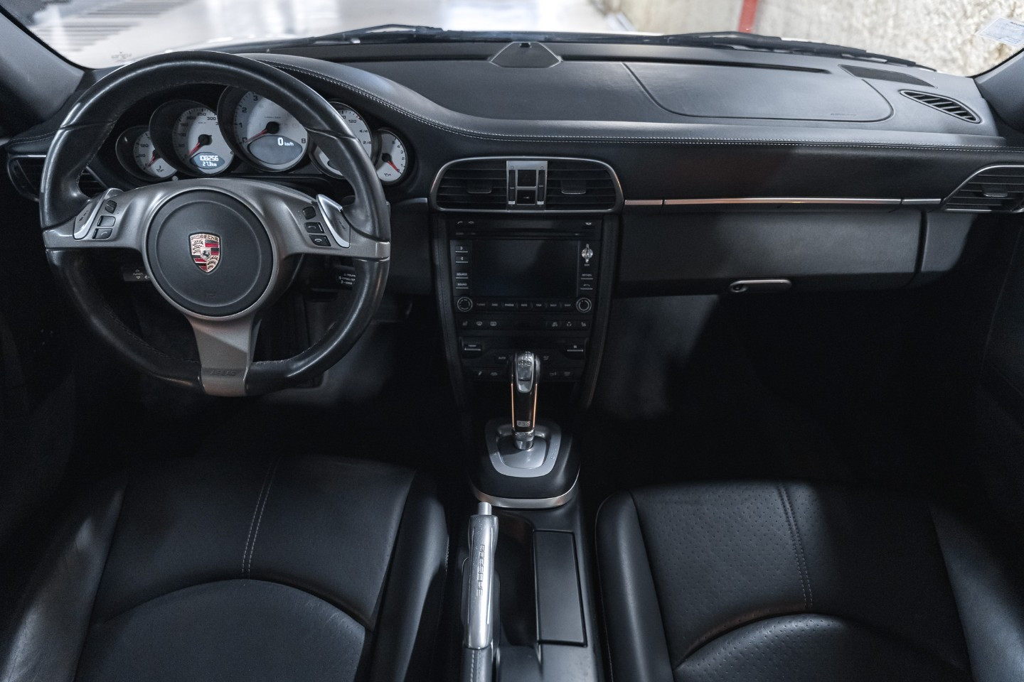 
                                                Voiture
                                                 Porsche 911 (997.2) Carrera 4S