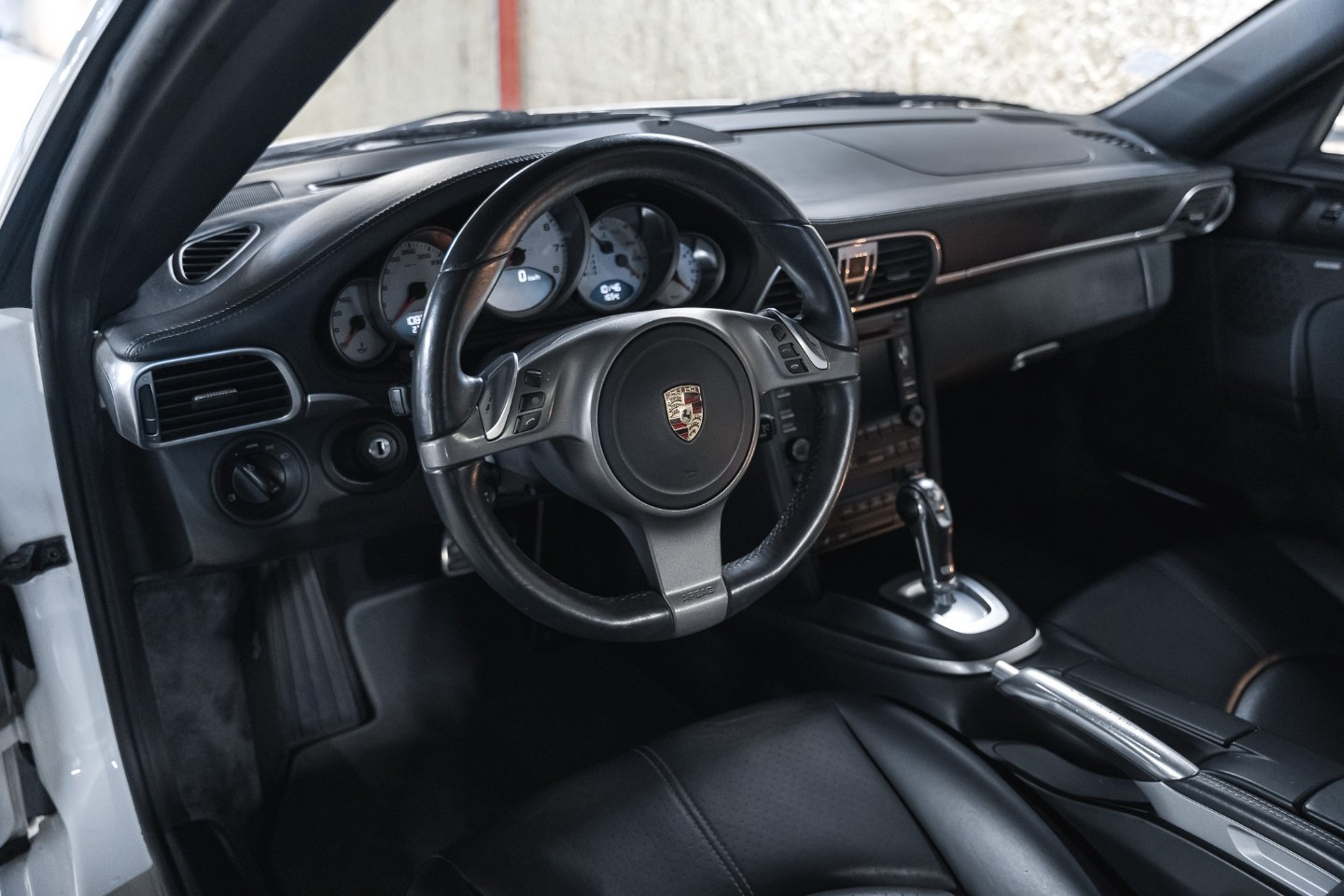 
                                                Voiture
                                                 Porsche 911 (997.2) Carrera 4S