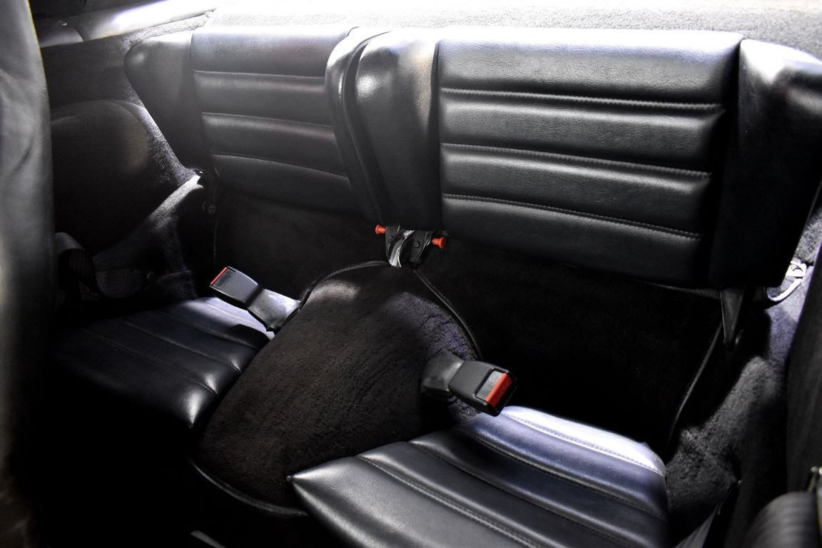 
                                                Voiture
                                                 PORSCHE 911 SC 3.0 Cabriolet