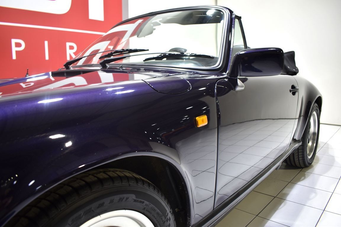 
                                                Voiture
                                                 PORSCHE 911 SC 3.0 Cabriolet