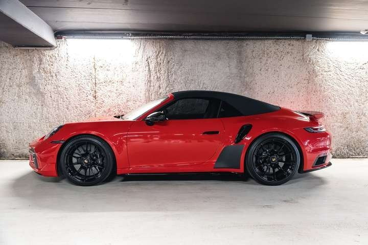 
                                                Voiture
                                                 Porsche 992 911 (992.1) Turbo S Cabriolet 3.8 650