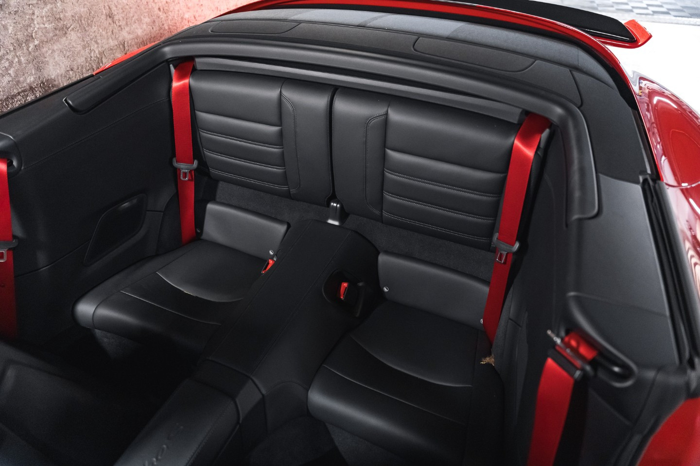 
                                                Voiture
                                                 Porsche 992 911 (992.1) Turbo S Cabriolet 3.8 650
