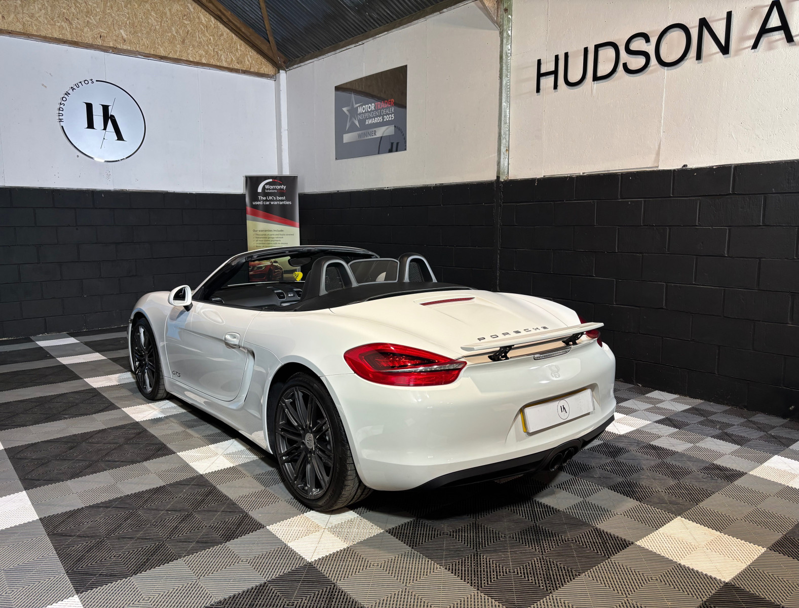 
                                                Voiture
                                                 Porsche Boxster / 718 Boxster Black Edition