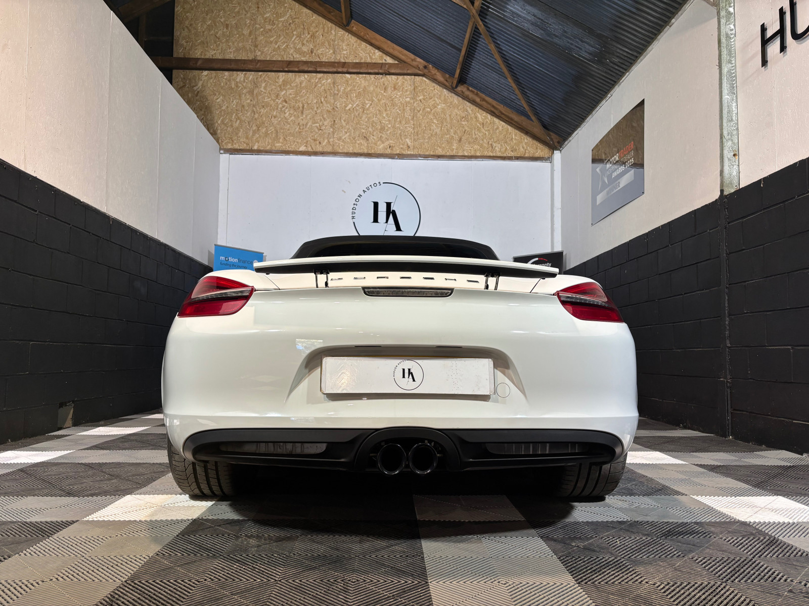 
                                                Voiture
                                                 Porsche Boxster / 718 Boxster Black Edition
