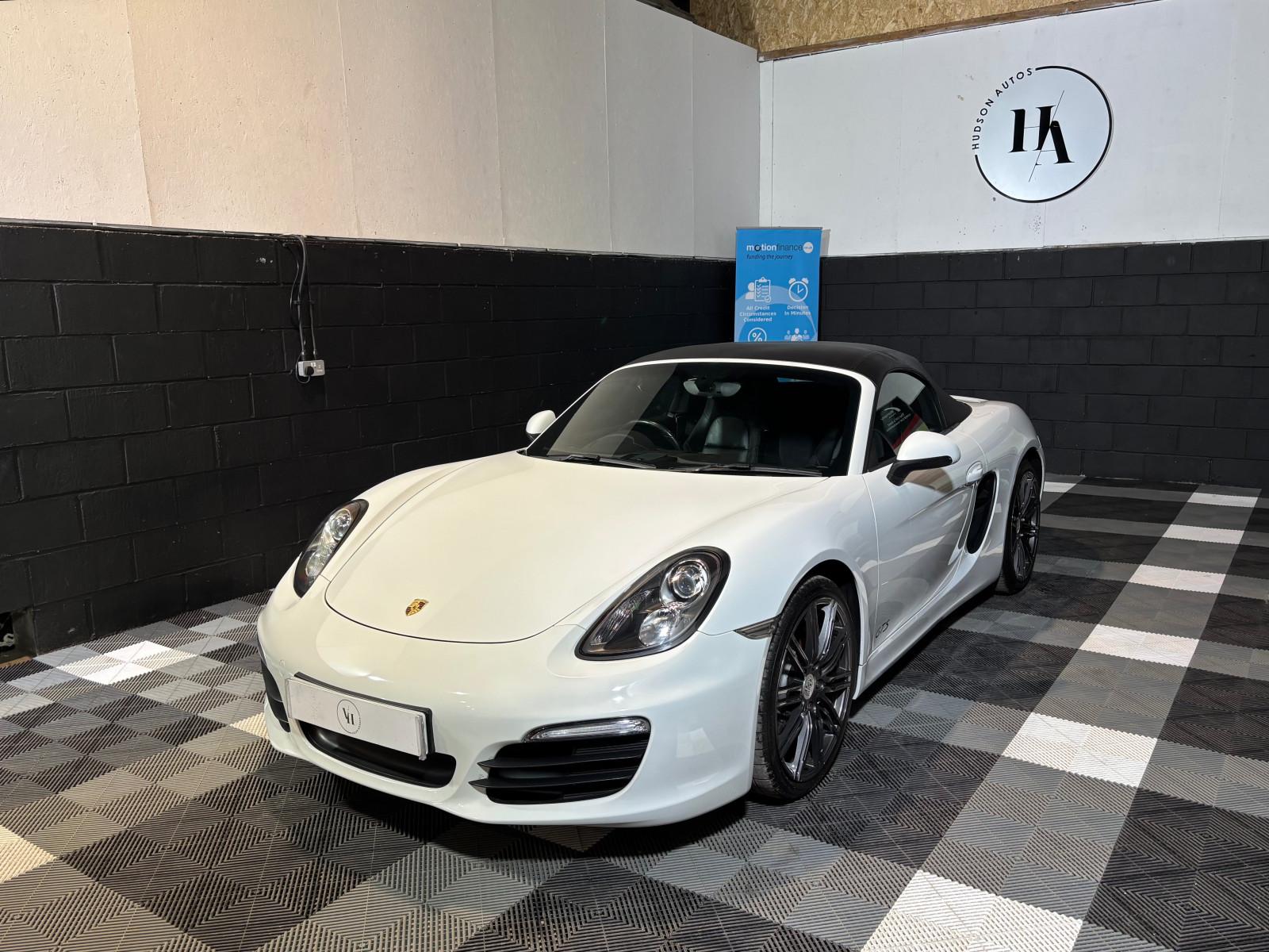 
                                                Voiture
                                                 Porsche Boxster / 718 Boxster Black Edition