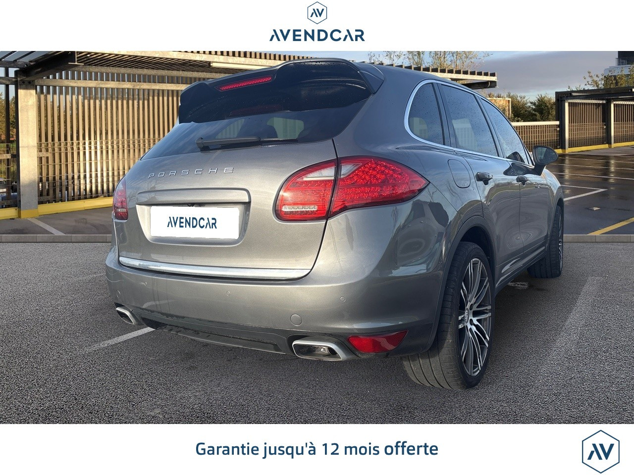 
                                                Voiture
                                                 Porsche Cayenne 3.0 V6 D 240 PLATINIUM EDITION TIPTRONIC